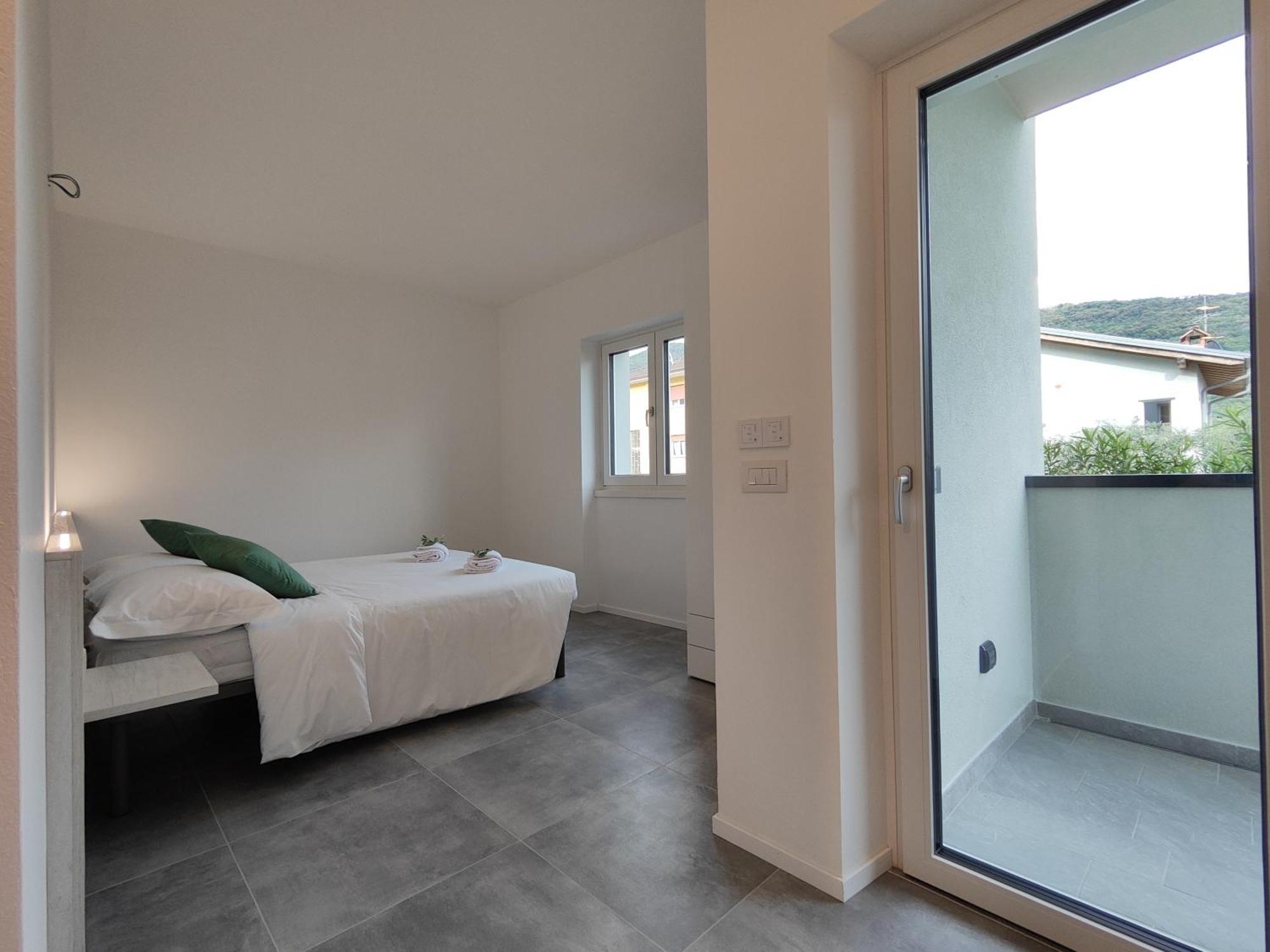 Oasi Degli Ulivi Apartment ริวาเดลการ์ดา ภายนอก รูปภาพ