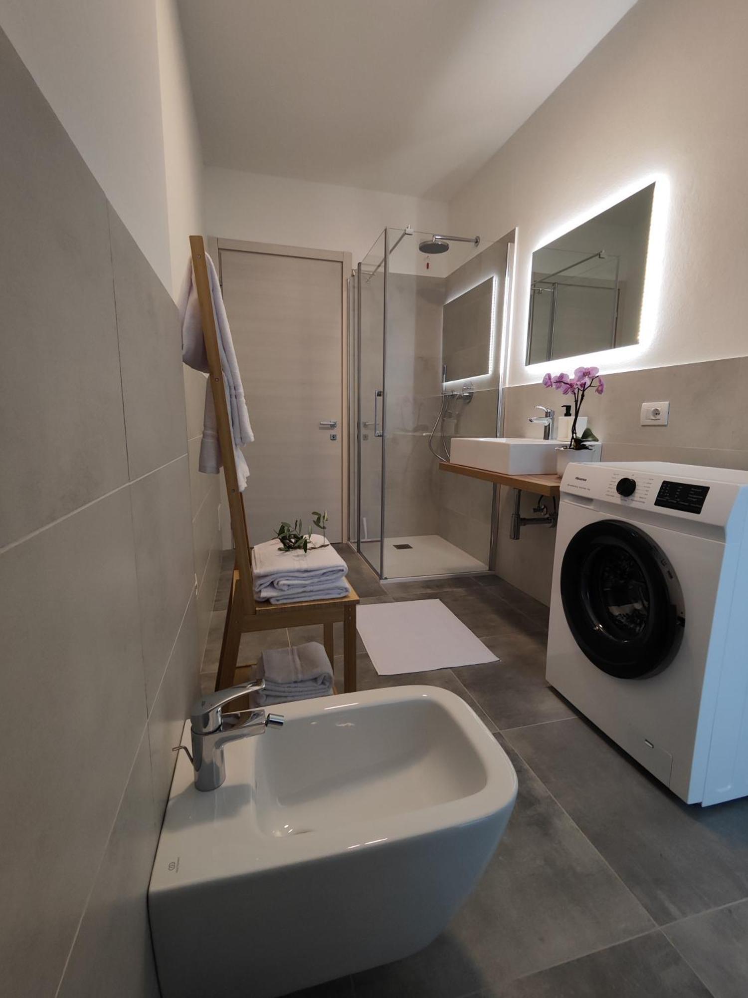Oasi Degli Ulivi Apartment ริวาเดลการ์ดา ภายนอก รูปภาพ