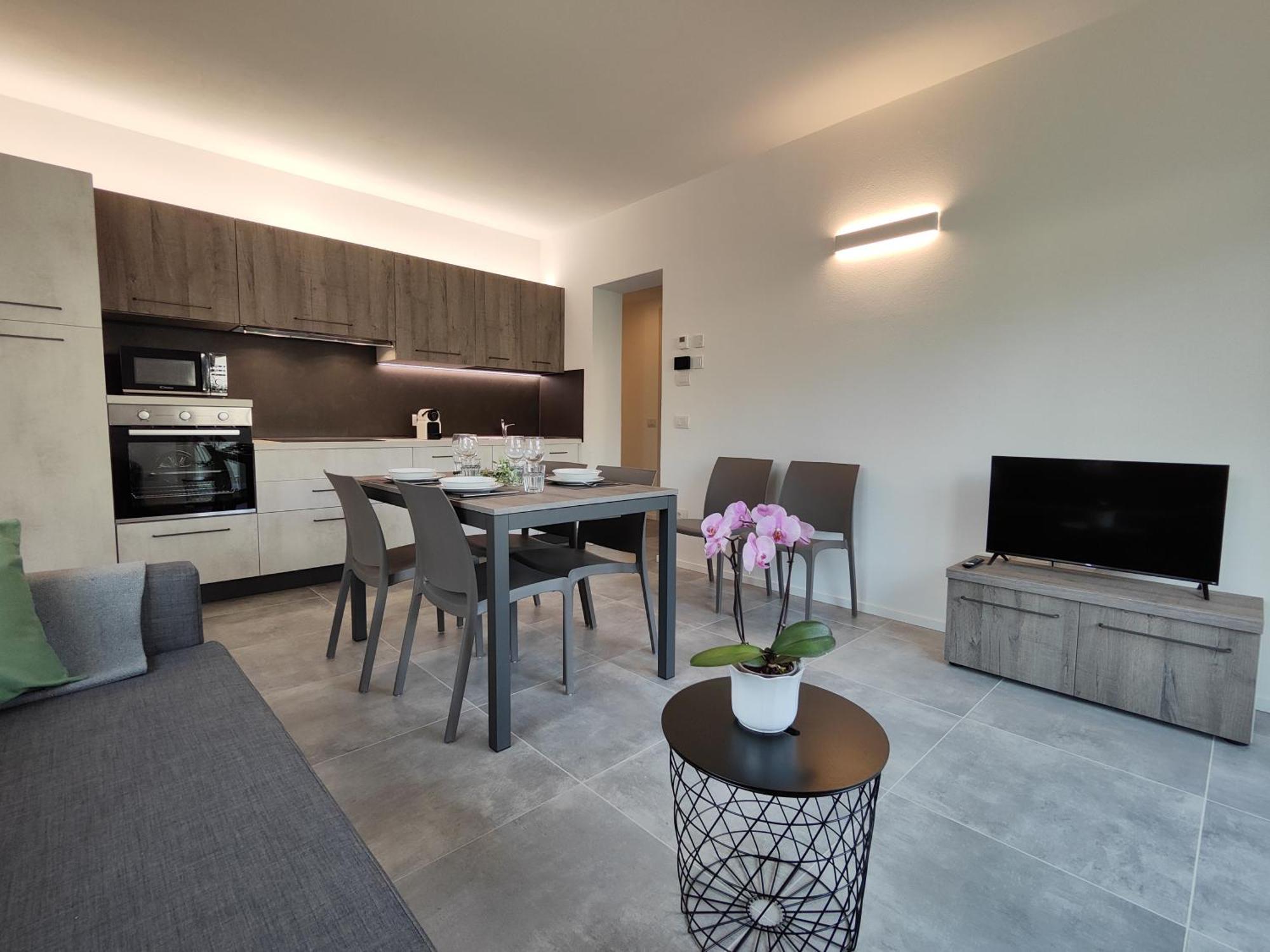 Oasi Degli Ulivi Apartment ริวาเดลการ์ดา ภายนอก รูปภาพ